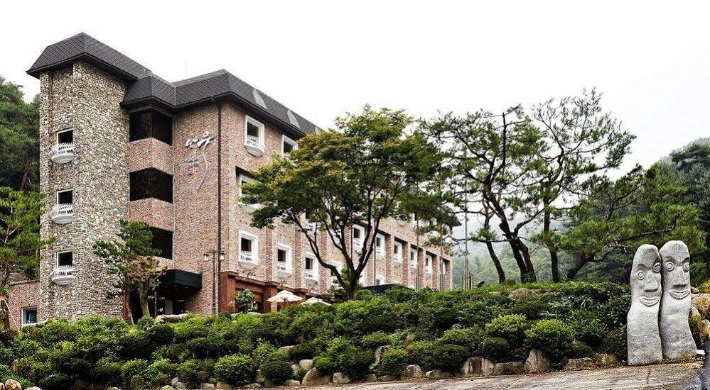 Unique Hotel Namoo ชองจู ภายนอก รูปภาพ